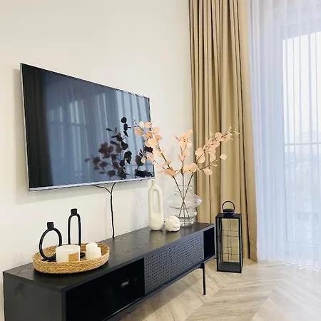 Apartment Apartcentrum-charlotte -parking-air Conditioning *
