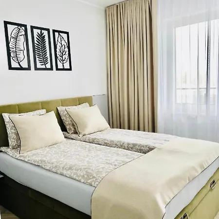 Apartcentrum-charlotte -parking-air Conditioning Apartamento